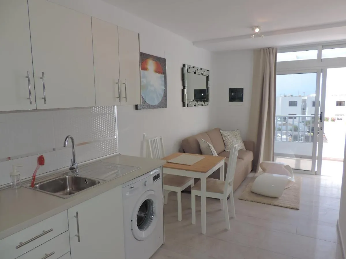 Los Gracioseras 2 Bed Apt No 218 - Ac, Wifi, Uk Tv Tias Apartment